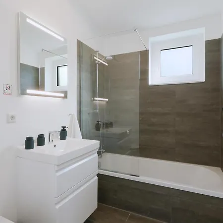 Hébergement de vacances 3 Bedroom In Lembruch-duemmer *