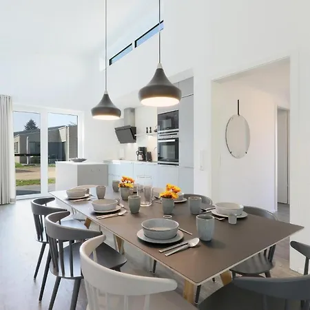 Holiday home 3 Bedroom In Lembruch-duemmer